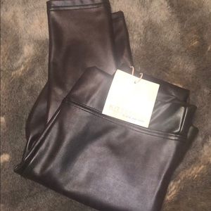 Kittenish Brown/Black Leather-like leggings Size M